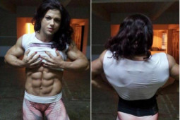 Thể thao - Nữ lực sĩ "Báu vật thể hình" Romania: Bụng "8 múi", cơ bắp vượt thời gian