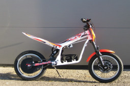 Thế giới xe - Beta Minitrial Electric - xế địa hình cho trẻ em ưa mạo hiểm