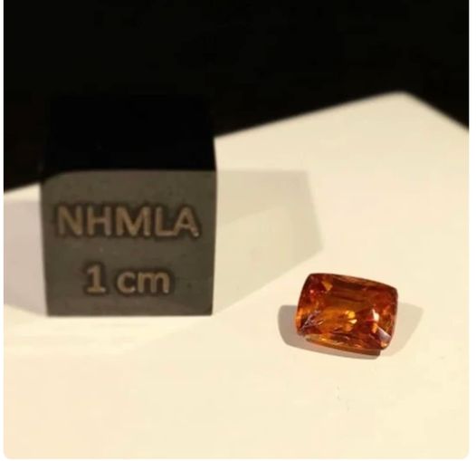 Viên ngọc nhỏ có một không hai này là khoáng chất hiếm nhất thế giới - 2