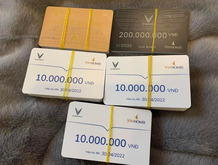 Voucher VinFast tăng giá gần 100 triệu đồng, dân buôn thi nhau &#34;ôm hàng&#34; - 1