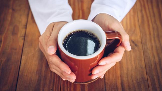 Chất kích thích chính trong cà phê là caffeine.