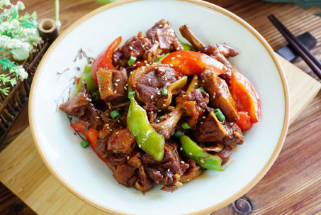 Vịt om bia làm theo cách này không sợ thịt tanh, dai