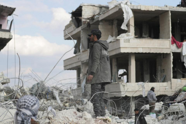 Tòa nhà đổ nát ở Jandaris, Syria hôm 11/2.