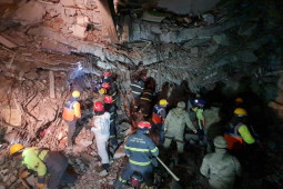 Cảnh sát Việt Nam cứu nạn nhân 14 tuổi mắc kẹt sau 5 ngày động đất ở Thổ Nhĩ Kỳ
