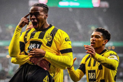 Bóng đá - Video bóng đá Werder Bremen - Dortmund: Thay người tuyệt đỉnh, bám đuổi Bayern (Bundesliga)