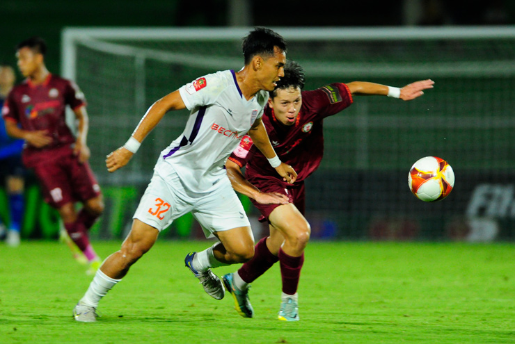 Bình Định và Bình Dương đang chơi không khoan nhượng