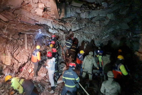 Cảnh sát Việt Nam cứu nạn nhân 14 tuổi mắc kẹt sau 5 ngày động đất ở Thổ Nhĩ Kỳ