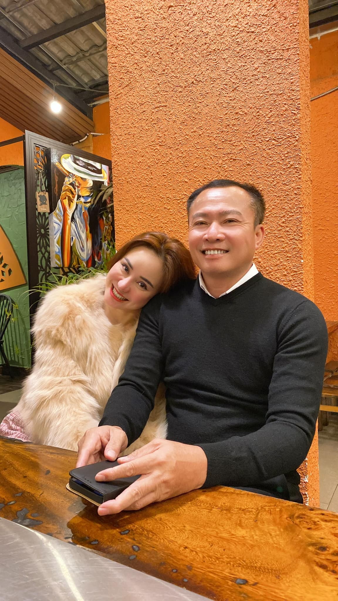 Vy Oanh và&nbsp;ông xã
