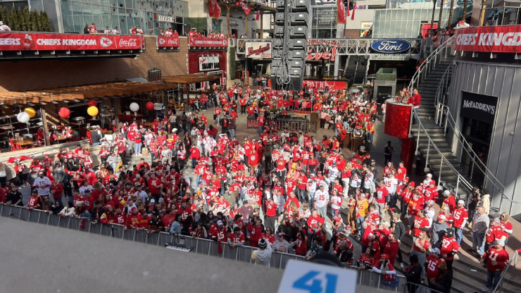 Nghẹt thở nhà vô địch trận đấu 16,5 tỷ USD, định đoạt nhờ cú sút "bắn chim" - 4