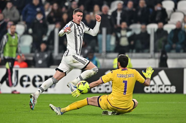 Juventus (áo sọc) giành chiến thắng quan trọng