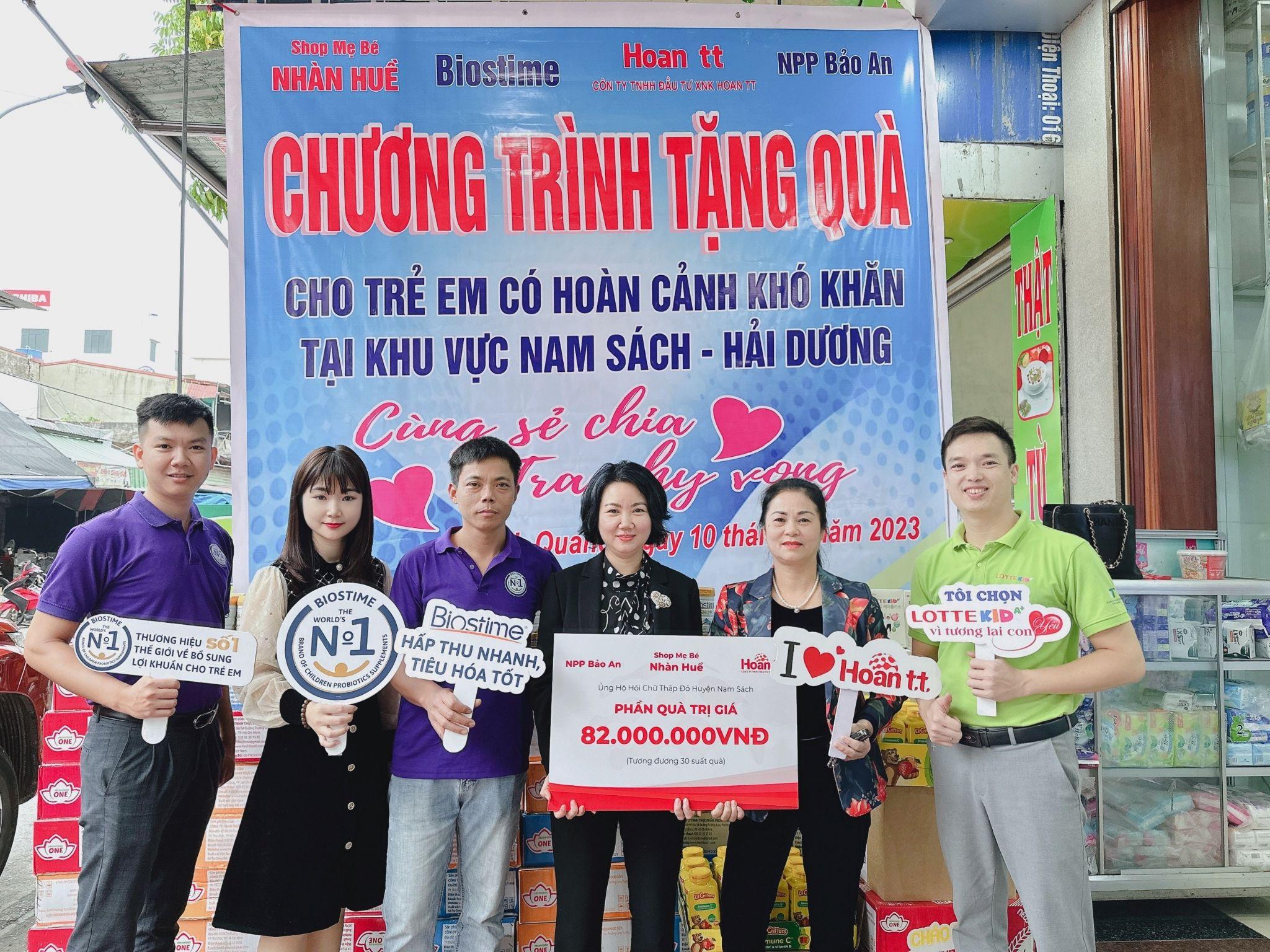 Đoàn thiện nguyện Công ty Hoan TT cùng NPP Bảo An và shop Nhàn Huề tặng quà tại Hải Dương