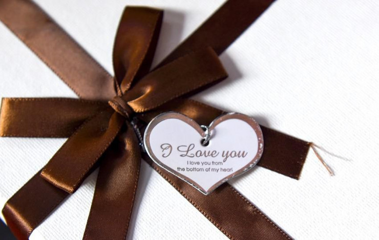 Món quà valentine của nạn nhân Trung gửi tặng người yêu trước khi gặp tai nạn.