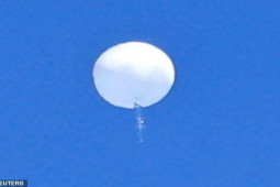 Thế giới - Quân đội Mỹ nói thu hồi thiết bị quan trọng từ khí cầu Trung Quốc bị bắn hạ