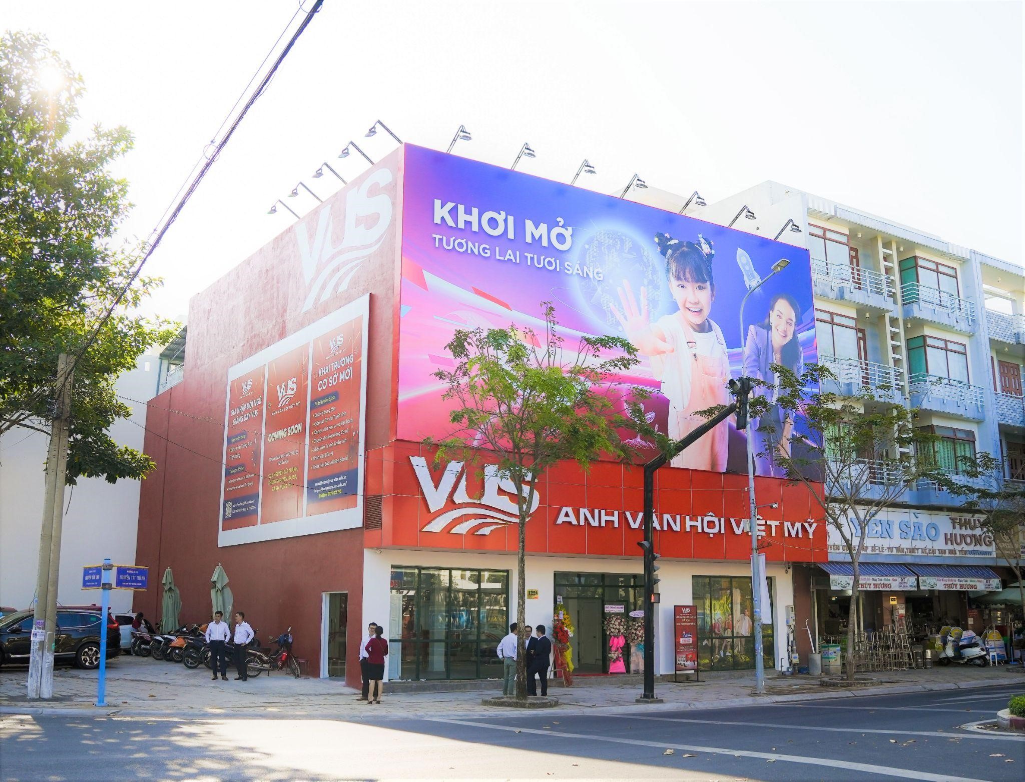 VUS Bà Rịa khai trương ngày 5/2/2023 tại 122A Nguyễn Tất Thành, P. Phước Nguyên, TP. Bà Rịa, Bà Rịa - Vũng Tàu (Hotline: 025.4730.4979)