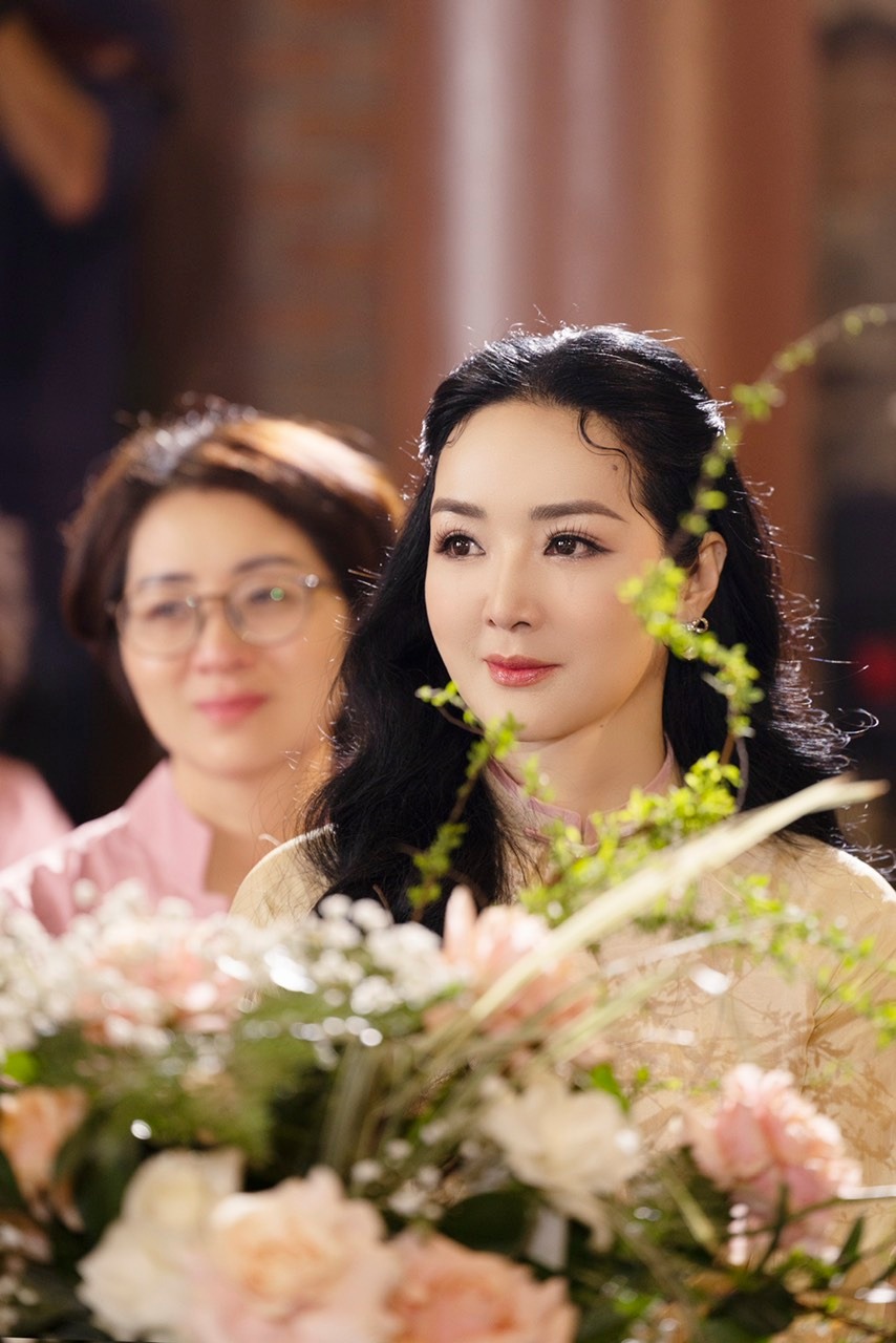 Ở tuổi 52, hoa hậu Giáng My vẫn đẹp chẳng tì vết nhờ &#34;tâm sinh tướng&#34; - 14