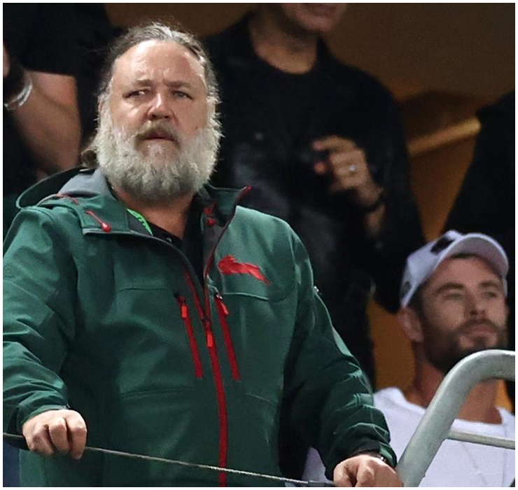 Giờ đây, nam tài tử này có cuộc sống bình dị, ông được nhìn thấy thường xuyên đi dạo hay đi ra ngoài ăn uống, vui chơi cùng các con.&nbsp;
