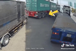 Ô tô - Clip: Xe máy loi choi trong đoàn "khủng long bạo chúa" và cái kết