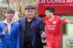 Giải trí - Ông trùm bóng đá "chống lưng" cho CLB Công an Hà Nội, dìu dắt Hồ Văn Cường hóa ra là người này