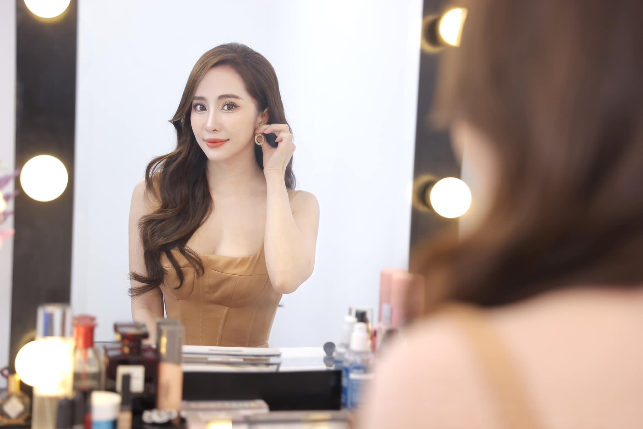 Vẻ ngoài xinh đẹp của nữ diễn viên 8x.