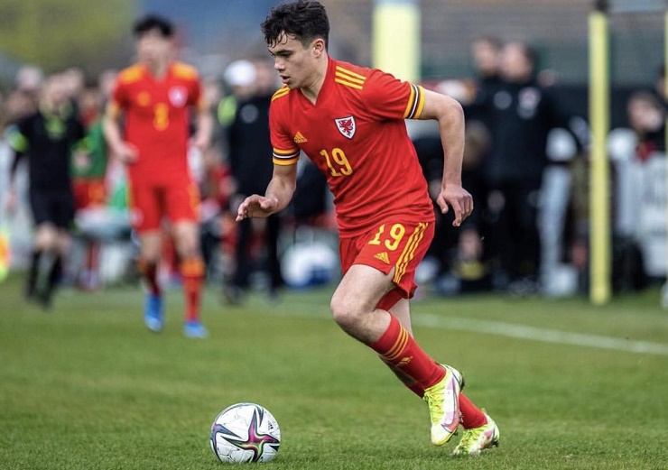 "Thần đồng" Biancheri đã là người của MU