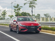 Hyundai Elantra 2023 tại Việt Nam vừa mở bán đã bị triệu hồi