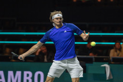 Tennis Rotterdam Open ngày 3: ”Tiểu Federer” thắng ấn tượng, Zverev thua ngược