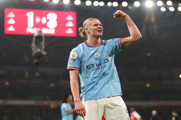 Bóng đá - Nóng bảng xếp hạng Ngoại hạng Anh: Man City hạ Arsenal, ngôi đầu đổi chủ