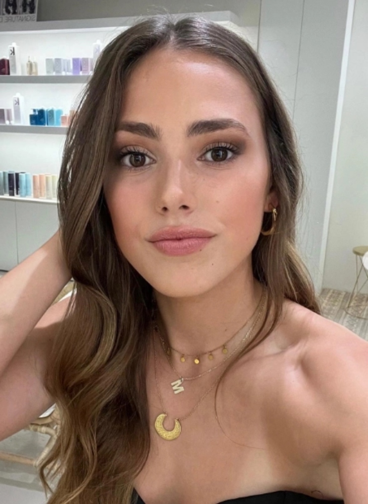 Ngẩn ngơ ngắm "nữ VĐV nhảy sào gợi cảm nhất thế giới" diện bikini - 6