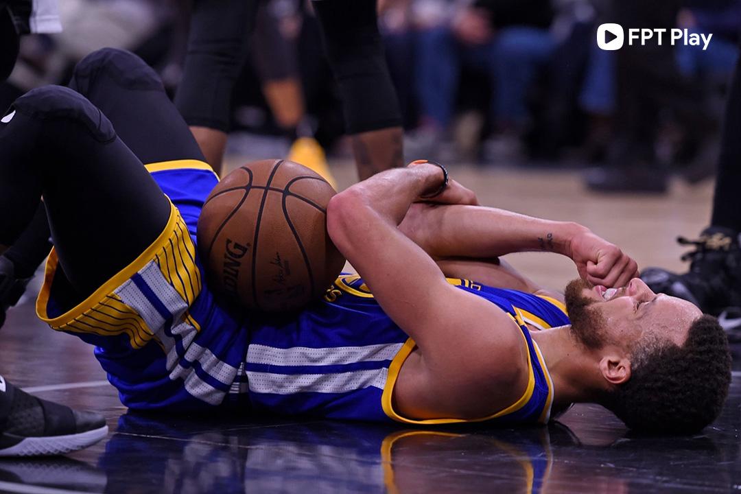 Stephen Curry chấn thương và không thể chơi trận All-Star năm nay.