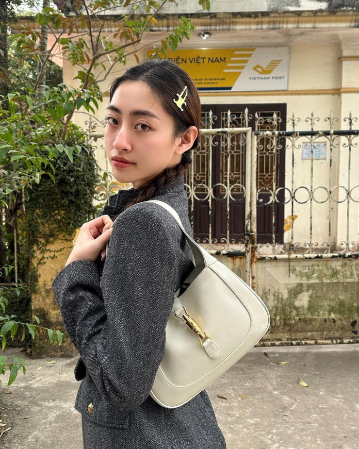 Hoa hậu Lương Thùy Linh và bộ sưu tập túi xách cực khủng khiến ai cũng phải choáng ngợp - 4