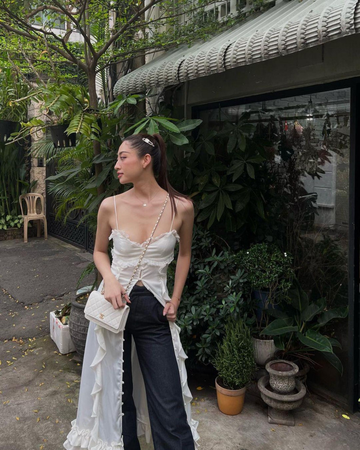 Hoa hậu Lương Thùy Linh và bộ sưu tập túi xách cực khủng khiến ai cũng phải choáng ngợp - 7