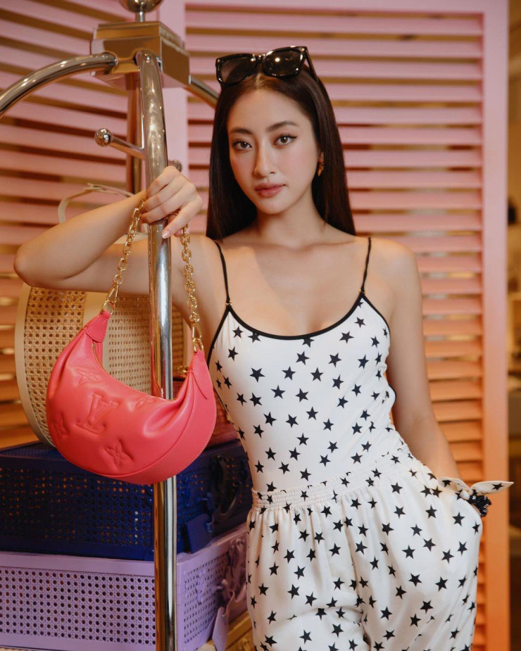 Hoa hậu Lương Thùy Linh và bộ sưu tập túi xách cực khủng khiến ai cũng phải choáng ngợp - 14