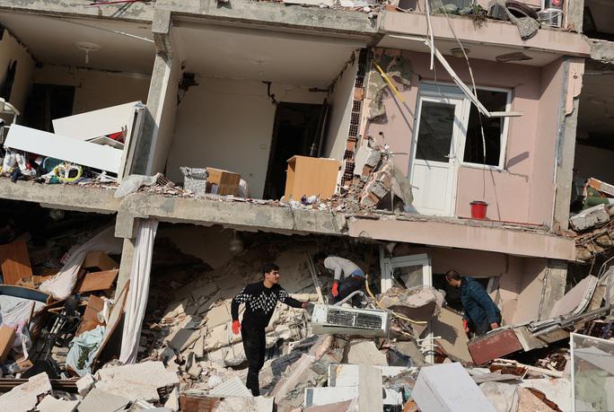 Số người thiệt mạng vì đợt động đất hôm 6-2 ở Thổ Nhĩ Kỳ đã lên đến gần 39.000 người. Ảnh: Reuters