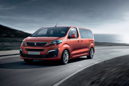 Peugeot giảm giá 71 triệu đồng cho khách mua xe trong tháng này