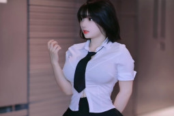 Thời trang - Phong cách nữ sinh châu Á đang đi quá giới hạn?