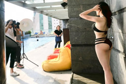 Đời sống Showbiz - "Con gái Quang Tèo" có cảnh hôn hút triệu view, không cần đóng phim vẫn giàu sụ