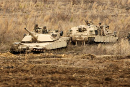 Cách Mỹ đề phòng Nga tịch thu xe tăng Abrams trên chiến trường ở Ukraine