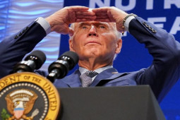 Thế giới - Cựu bác sĩ Nhà Trắng nói điều "đáng báo động" về bài kiểm tra sức khỏe của ông Biden