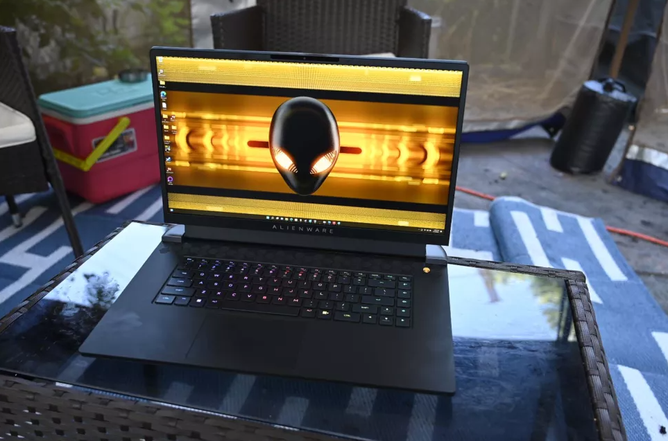 3 laptop chơi game mạnh nhất năm 2023 là đây - 2