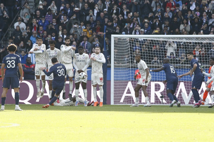 Nghẹt thở PSG thắng ngược dòng: Ngả mũ Messi lập siêu phẩm, điểm 10 cho Mbappe - 1