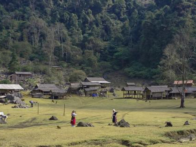 Du lịch - Hang Táu: Vẻ đẹp nguyên sơ thu hút giới trẻ trải nghiệm và ‘sống ảo’
