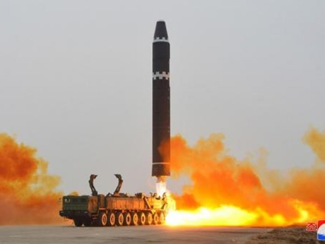 Triều Tiên công bố loạt ảnh xác nhận phóng tên lửa ICBM