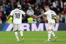 Real Madrid nhận tin sét đánh: 3 SAO vắng mặt đại chiến Liverpool Cúp C1