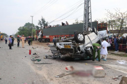 Vụ tai nạn 10 người tử vong ở Quảng Nam: Lái xe khách tử vong, ai đền bù cho các nạn nhân?