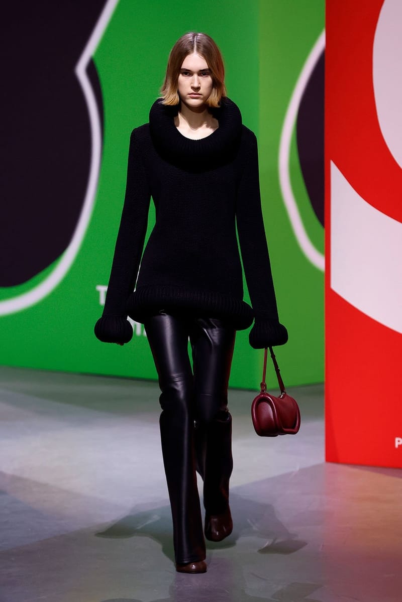 Nỗi ám ảnh quá khứ trong show thời trang đậm chất triết chung của JWAnderson - 7