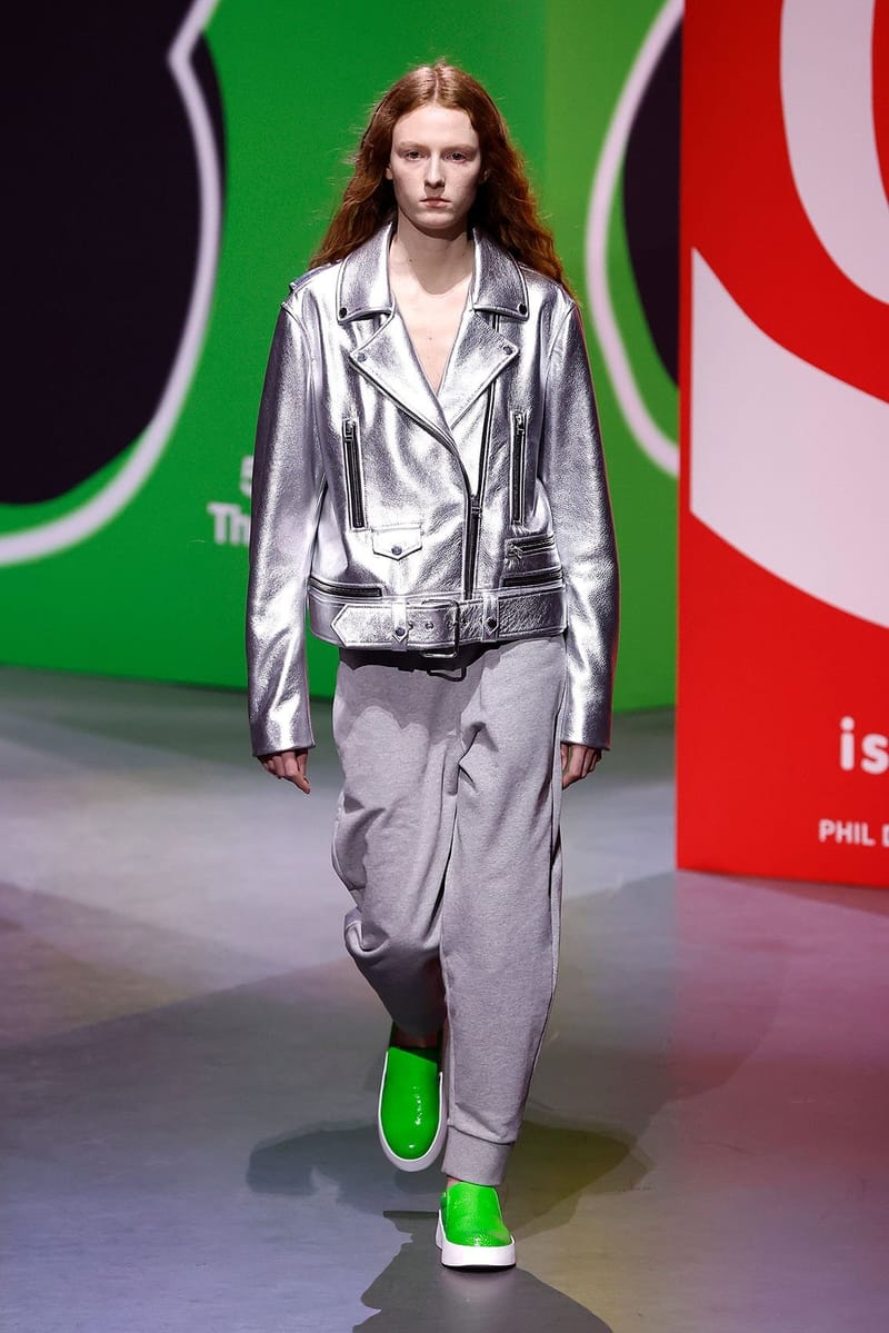 Nỗi ám ảnh quá khứ trong show thời trang đậm chất triết chung của JWAnderson - 6