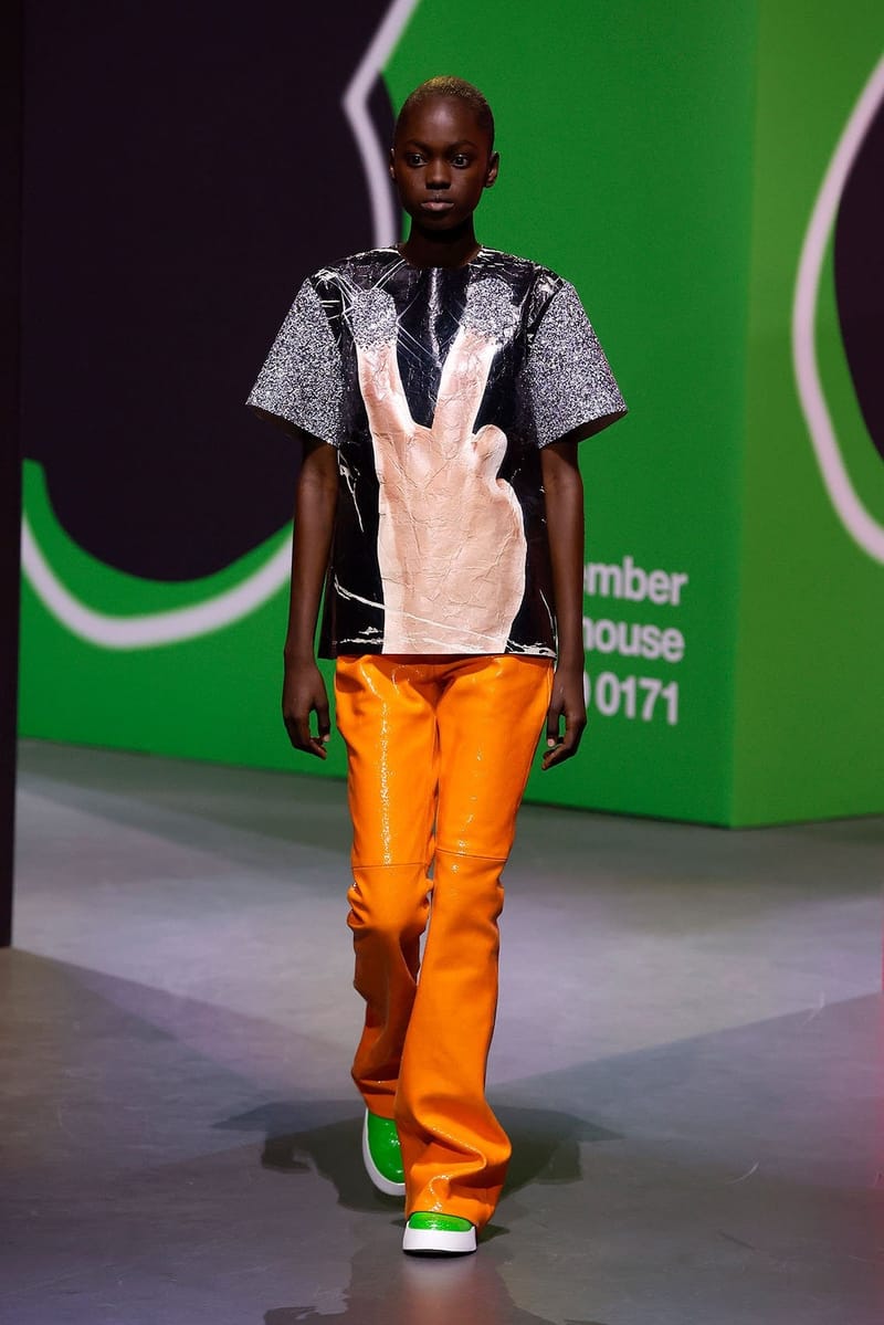 Nỗi ám ảnh quá khứ trong show thời trang đậm chất triết chung của JWAnderson - 16