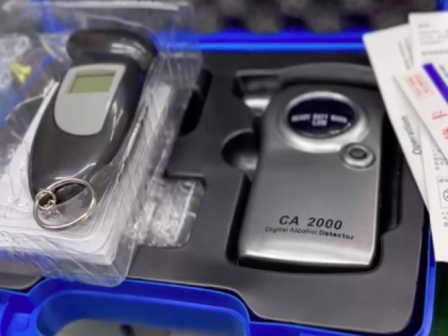 Thị trường - Tiêu dùng - Hà Nội: Phát hiện nhiều máy đo nồng độ cồn nhập lậu