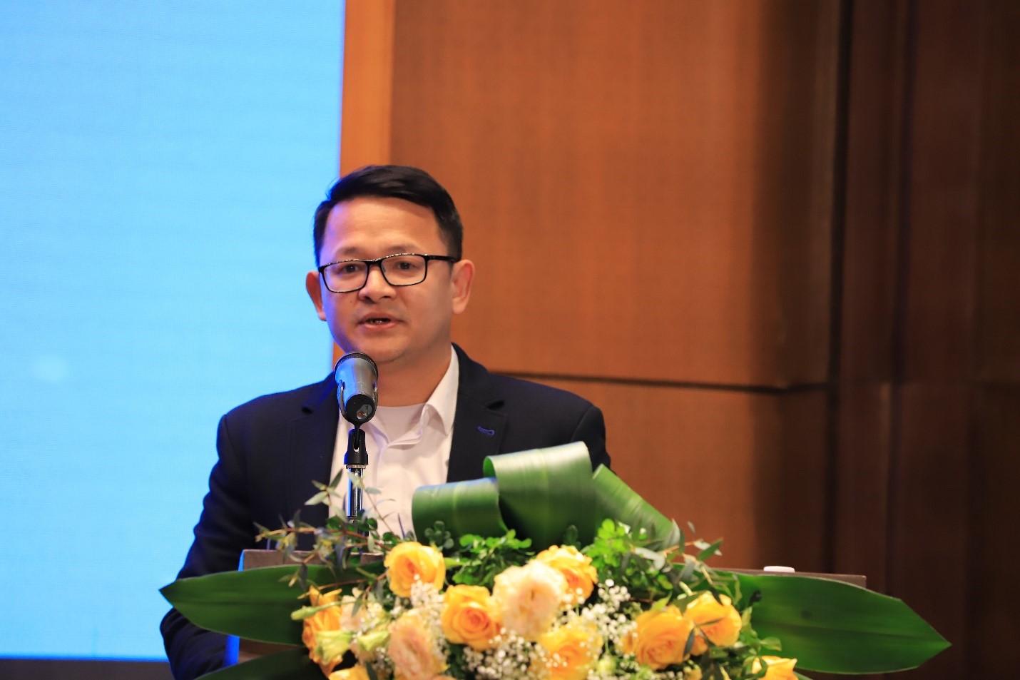 TS. Nguyễn Thanh Hùng, Phó Hiệu trưởng trường CNTT&amp;TT chia sẻ tại buổi lễ