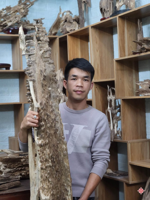 Anh Phạm Duy Khanh cho biết: “Công dụng của trầm hương trong lĩnh vực phong thủy và sức khỏe, hay giá trị của trầm khi sử dụng làm trang sức đã được minh chứng qua hàng ngàn năm qua”.